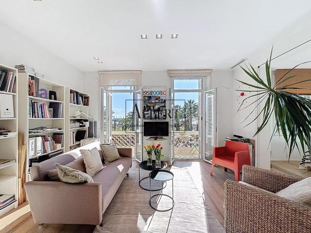 Cannes Croisette 3P Emplacement Et Vue Mer D'exception 52m² Cannes