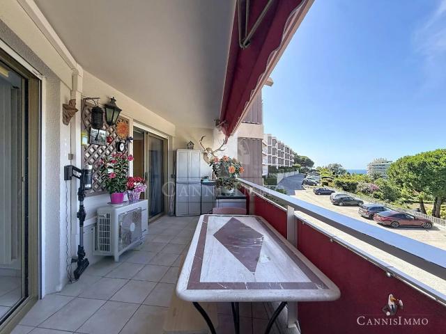 Cannes Croix Des Gardes – 2 Pièces Vue Mer 47m² Cannes la Bocca