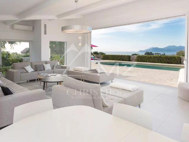 Cannes Croix des Gardes Villa avec vue mer