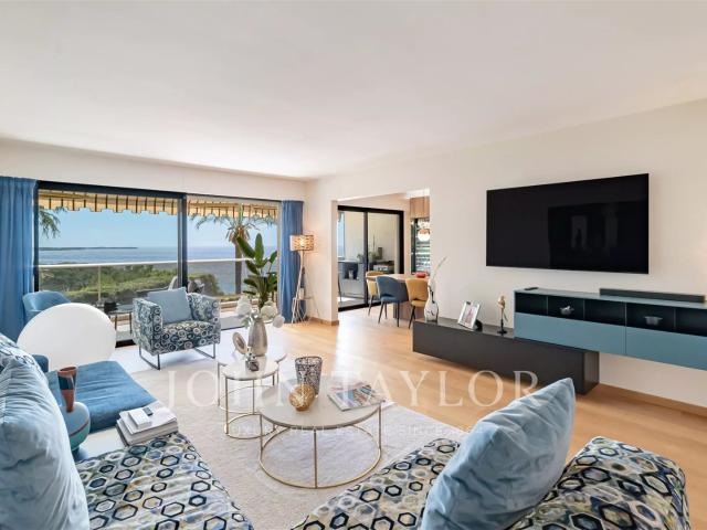 CANNES CROIX DES GARDES Vue Mer panoramique pour ce magnifiq. 85m² Cannes la Bocca