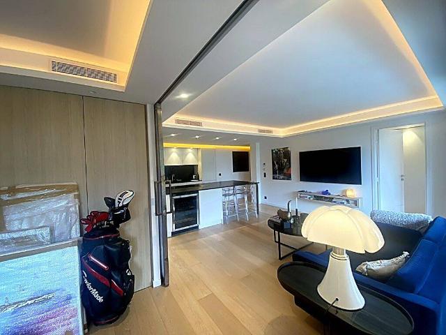 Cannes Croix des Gardes Appartement traversant meublé 82m² Bail mobilité