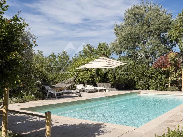 Cannes Croix des Gardes Domaine Fermé 207m² Cannes