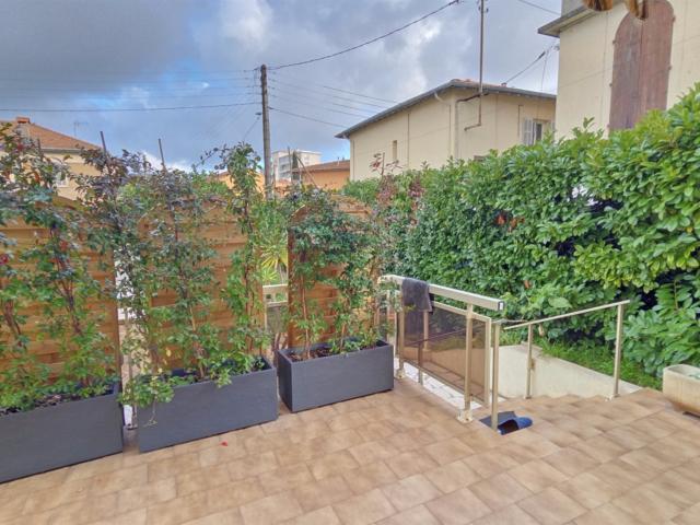 CANNES à vendre maison 5 pièces de 115 m2 sur un terrain de. 114m² Cannes