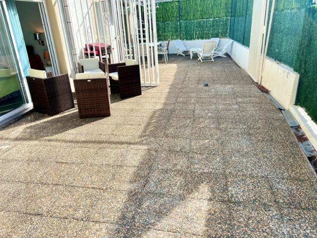 CANNES ANGLAIS AU CALME VILLA T7/ T8 DE 192M2 TERRASSES 210