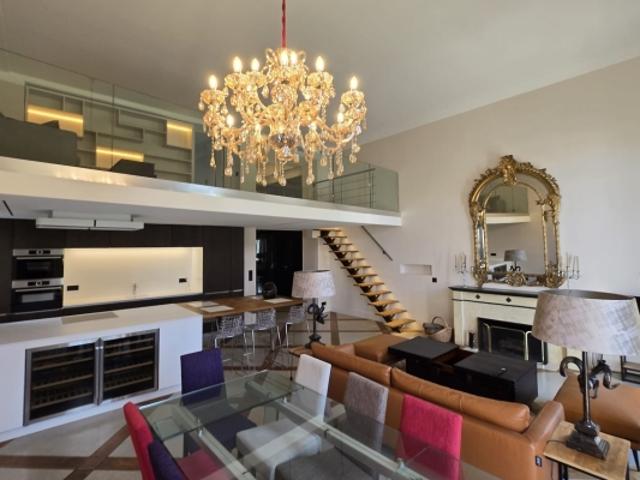 Cannes Alexandre III: Appartement Bourgeois rénové dans superbe résidence avec parc