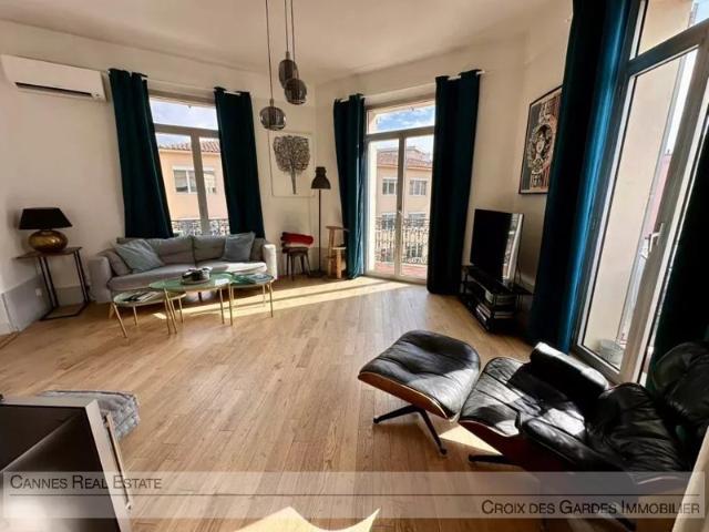 Cannes – Appartement bourgeois 5 pièces – Balcon – Proche Vieux Port
