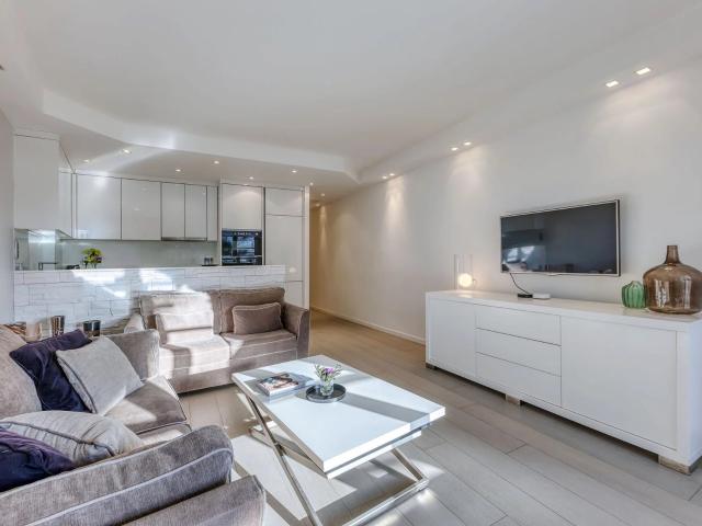 CANNES Arrière Croisette: 2 pièces rénové, lumineux avec. 45m² Cannes