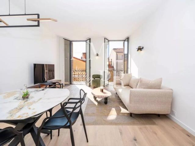Cannes Banane – Appartement 4 pièces de 90 m² – Dernier Étage avec Balcon Sud