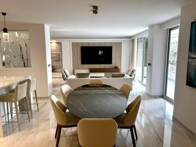 Cannes – Grand Hôtel – Luxueux Appartement Avec Vue Jardin E. 127m² Cannes