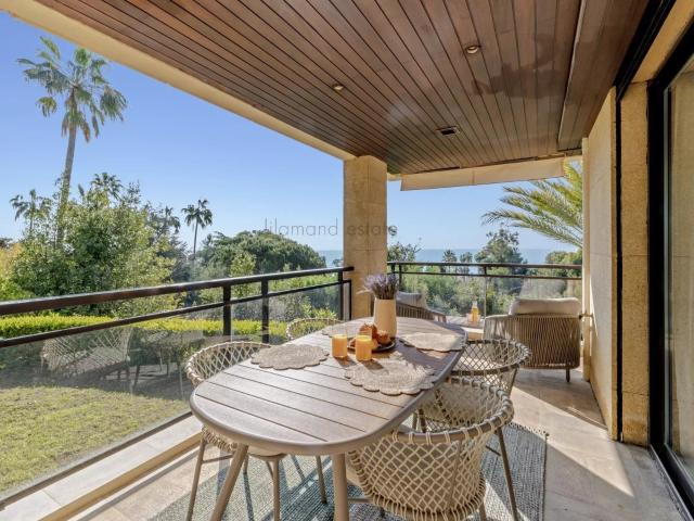 Cannes Eden 3 Pièces Vue Mer Terrasse Résidence Avec. 83m² Cannes