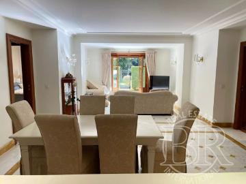 Cannes location d'appartement avec deux chambres, jardin, garage