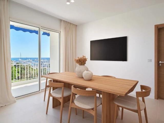 Cannes La Croisette 5 Pieces Renove Vue Mer 110m² Cannes