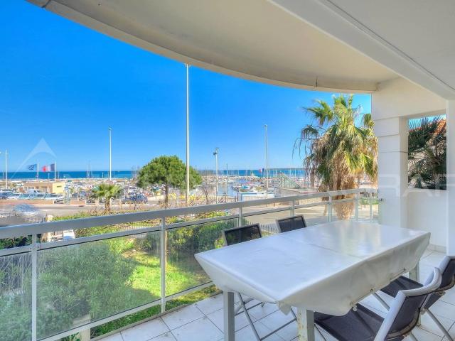 Cannes Palm Beach, vue mer, appartement à vendre 180m² 179m² Cannes