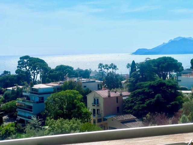 Cannes Proche Centre Vue Mer Panoramique 49m² Cannes