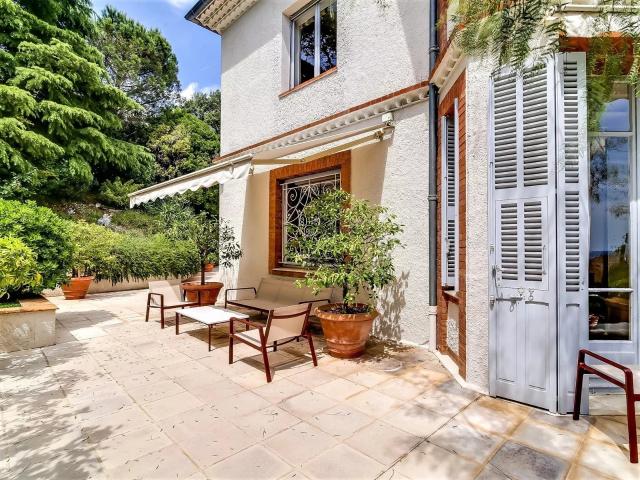 Cannes Propriété de Charme Vue Mer 550m² Cannes
