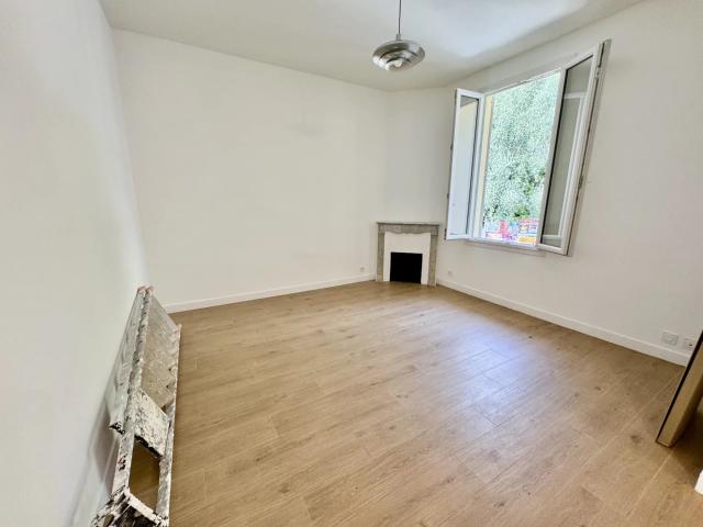 Cannes vente 3 pièces au calme absolu dans maison bourgeoise 71m² Cannes