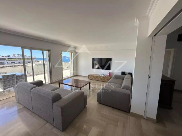 Cannes Vue mer Appartement trois chambres