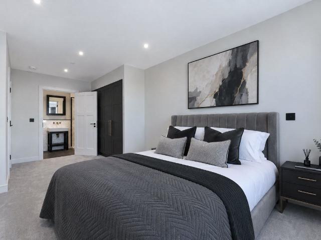 Canning House, Heritage Walk KT1, 2 bed flat to rent, £3,200 pcm | PrimeLocation