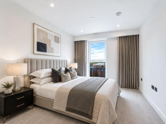 Canning House, Heritage Walk, KT1 2 bed apartment £3,200 pcm £738 pw