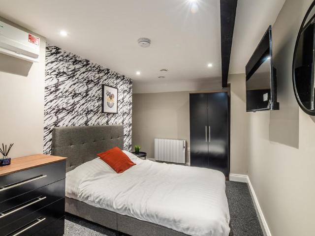 Canning Place, Derby Road, Nottingham Studio to rent £1,257 pcm £290 pw