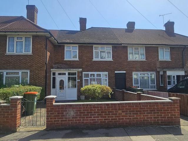 Canning Town, London, London, E16 3 bed terraced house to rent £2,500 pcm £577 pw
