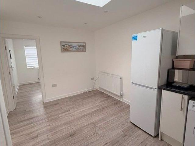 Cannon Hill, London N14, 1 bed flat to rent, £1,600 pcm | PrimeLocation