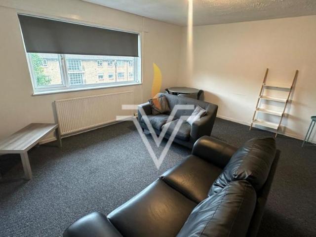 Cannon Hill Road 2 bed flat to rent £950 pcm £219 pw