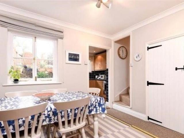 Cannon Street, Bury St. Edmunds 2 bed terraced house to rent £1,250 pcm £288 pw