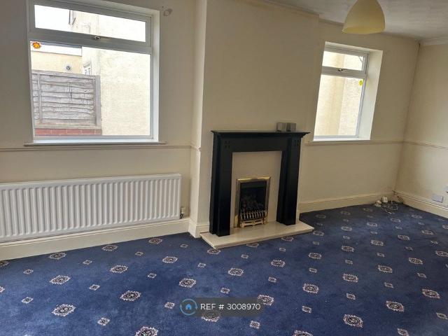 Cannock Road, Cannock WS11, 4 bed bungalow to rent, £1,300 pcm | PrimeLocation