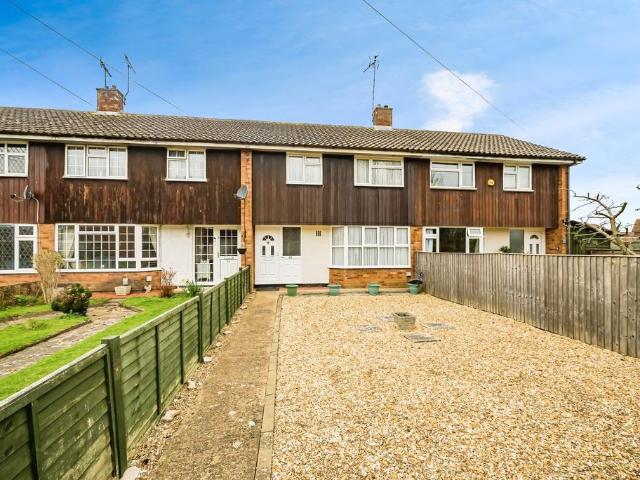 Cannock Road, Cannock Road HP20 3 bed terraced house to rent £1,550 pcm £358 pw