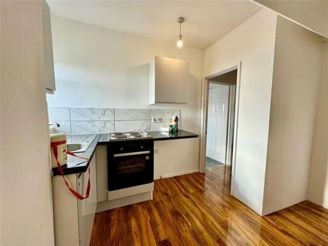 Cannock Road, Hednesford, WS12 4AE, Property for rent