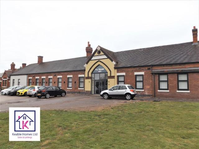 Cannock WS11 1 bed apartment to rent £750 pcm £173 pw