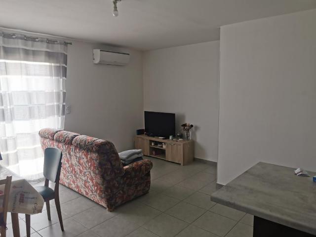 Canohès, 2 chambres, garage, terrasse