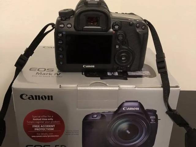 Canon EOS 5D Mark IV DSLR Camera