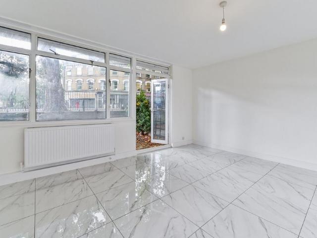 Canonbury, London, N5 3 bed maisonette to rent £3,400 pcm £785 pw