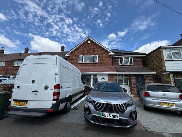 Canopus Way, Stanwell 5 bed terraced house to rent £2,749 pcm £634 pw