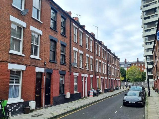 Canrobert Street, London 4 bed end of terrace house to rent £3,900 pcm £900 pw