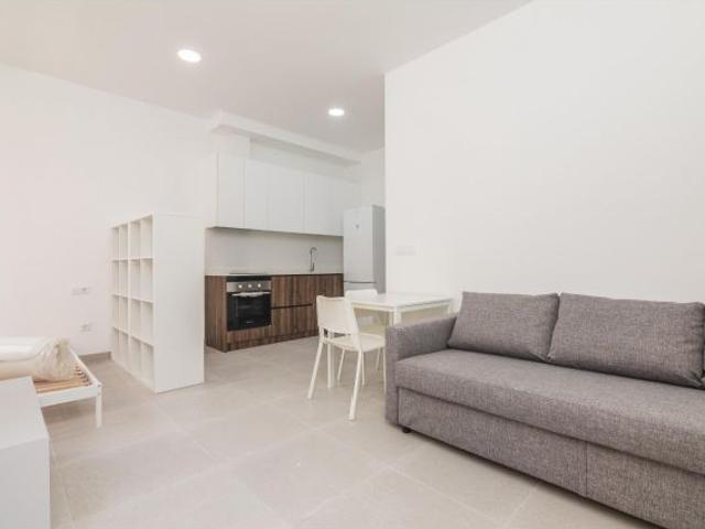 ¿CANSADO DE BUSCAR VIVIENDA DE ALQUILER Y SOLO ENCONTRAR VIVIENDAS ANTIGUAS Y CON MUEBLES VIEJOS?
