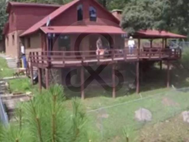 Caba?a en renta en Ciudad Tapalpa 4 Rec?maras, en pleno bosque a solo 10 mins del pueblo capacidad para 20 personas