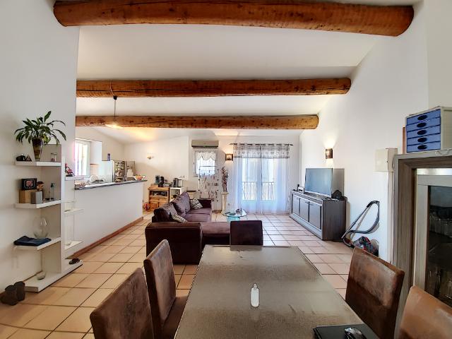 Cabannes: Appartement T3 73 m² avec garage