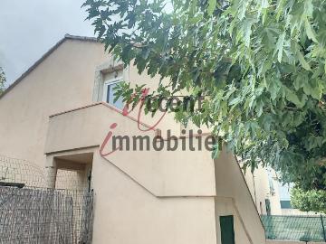 Cabannes: Appartement T3 avec parking