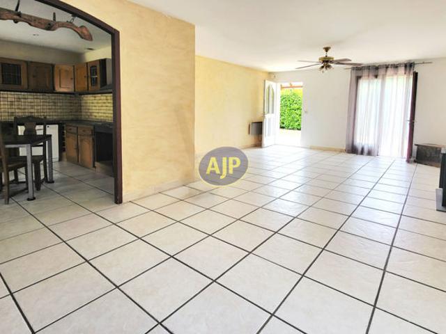 CABANAC ET VILLAGRAINS Maison 140m² avec jardin et garage