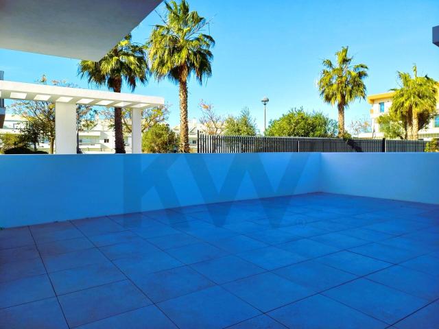 Cabanas de Tavira, Apartamento novo, terraços, garagem box, piscina comum