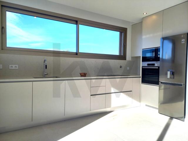 Cabanas de Tavira, Apartamento novo, terraços, garagem box, piscina comum
