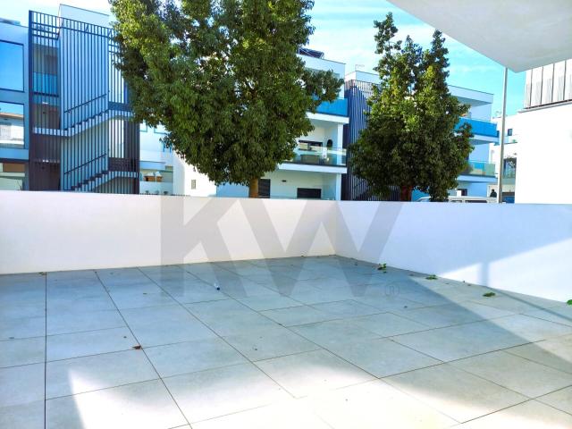 Cabanas de Tavira, Apartamento novo, terraços, garagem box, piscina comum