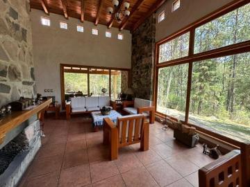 Cabaña con gran terreno en venta en Mazamitla
