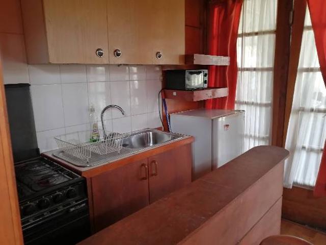 Cabaña dos ambientes amoblada sector residencial