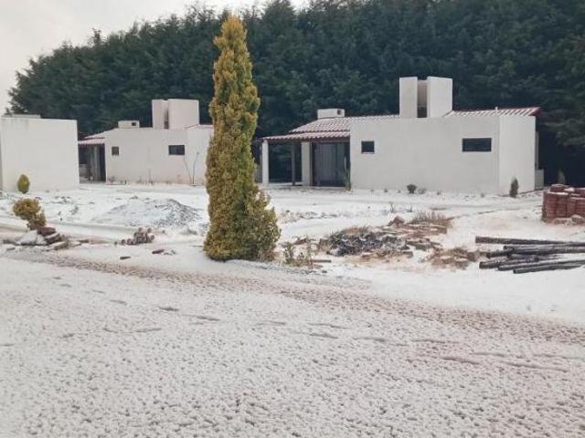 CABAÑA EN VENTA, DE UN NIVEL, HASTA 3 NIVELES, A 35 MIN DE LA MARQUESA