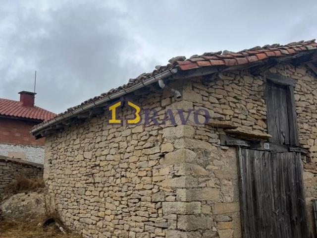 CABAÑA PARA REFORMAR EN VENTA JUNTA DE TRASLALOMA