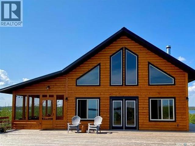 Cabin In Reynolds Bay, Nemeiben Lake, Northern Admin District, SK, S0J 1L0 house for sale | Listing ID SK031690 | Royal LePage